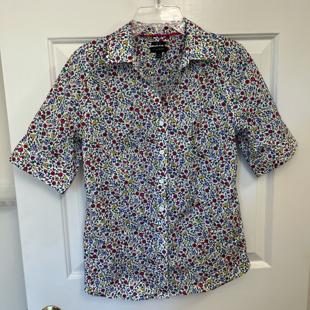 Talbots White and Red Casual Button Down Shirt